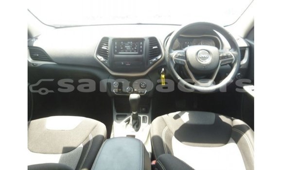 Buy Import Jeep Cherokee White Car in Import - Dubai in A'ana Buy Import Jeep Cherokee White Car in Import - Dubai in A'ana