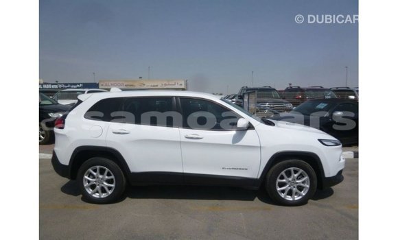 Buy Import Jeep Cherokee White Car in Import - Dubai in A'ana Buy Import Jeep Cherokee White Car in Import - Dubai in A'ana