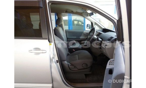 Buy Import Toyota Voxy Other Car in Import - Dubai in A'ana Buy Import Toyota Voxy Other Car in Import - Dubai in A'ana