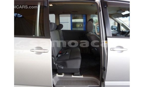 Buy Import Toyota Voxy Other Car in Import - Dubai in A'ana Buy Import Toyota Voxy Other Car in Import - Dubai in A'ana