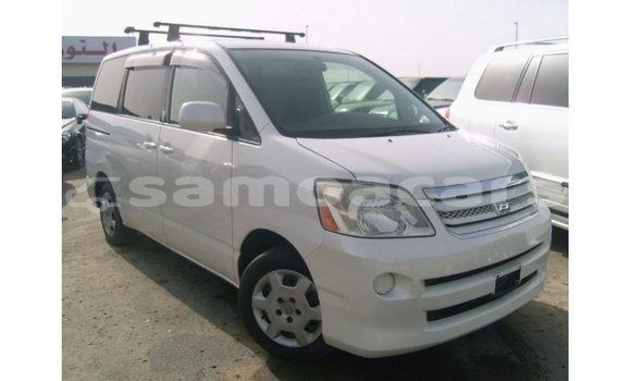 Buy Import Toyota Noah White Car in Import - Dubai in A'ana Buy Import Toyota Noah White Car in Import - Dubai in A'ana