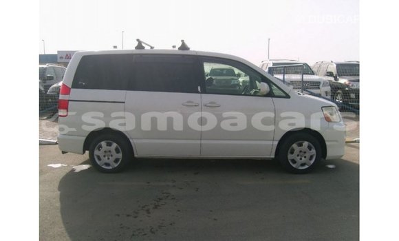 Buy Import Toyota Noah White Car in Import - Dubai in A'ana Buy Import Toyota Noah White Car in Import - Dubai in A'ana