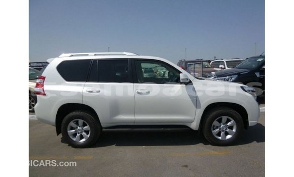Buy Import Toyota Prado White Car in Import - Dubai in A'ana Buy Import Toyota Prado White Car in Import - Dubai in A'ana
