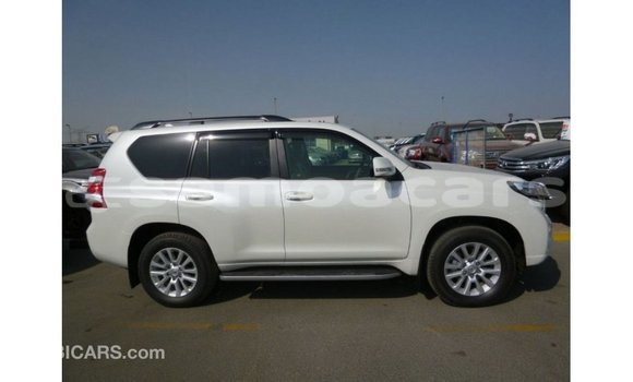 Buy Import Toyota Prado White Car in Import - Dubai in A'ana Buy Import Toyota Prado White Car in Import - Dubai in A'ana
