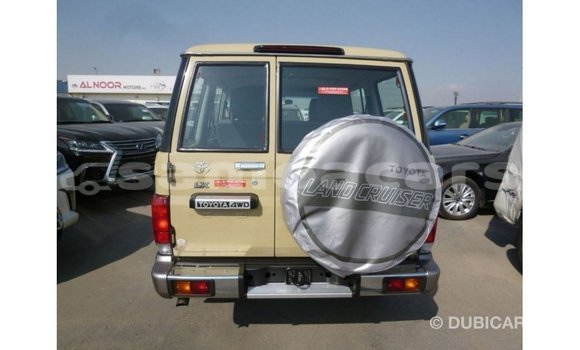 Buy Import Toyota Land Cruiser Beige Car in Import - Dubai in A'ana Buy Import Toyota Land Cruiser Beige Car in Import - Dubai in A'ana