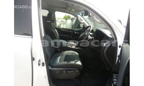 Buy Import Lexus LX White Car in Import - Dubai in A'ana Buy Import Lexus LX White Car in Import - Dubai in A'ana