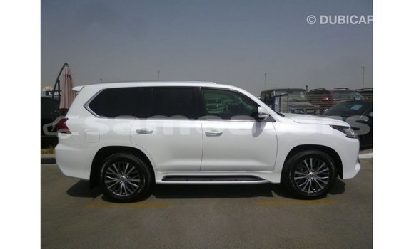 Buy Import Lexus LX White Car in Import - Dubai in A'ana Buy Import Lexus LX White Car in Import - Dubai in A'ana