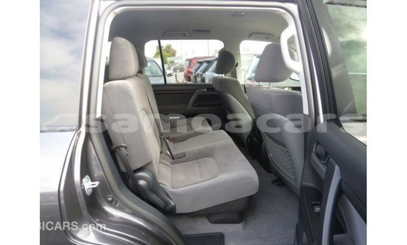 Buy Import Toyota Land Cruiser Other Car in Import - Dubai in A'ana Buy Import Toyota Land Cruiser Other Car in Import - Dubai in A'ana
