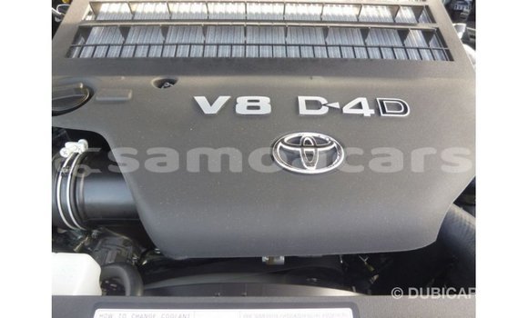 Buy Import Toyota Land Cruiser Other Car in Import - Dubai in A'ana Buy Import Toyota Land Cruiser Other Car in Import - Dubai in A'ana