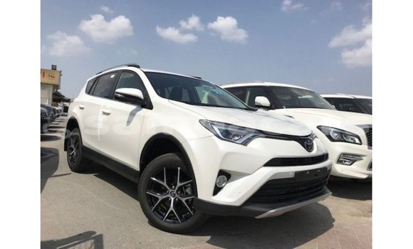 Buy Import Toyota 4Runner White Car in Import - Dubai in A'ana Buy Import Toyota 4Runner White Car in Import - Dubai in A'ana