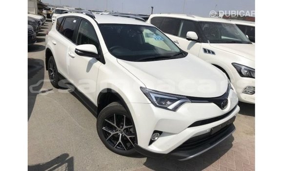 Buy Import Toyota 4Runner White Car in Import - Dubai in A'ana Buy Import Toyota 4Runner White Car in Import - Dubai in A'ana