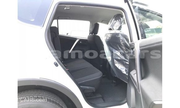 Buy Import Toyota 4Runner White Car in Import - Dubai in A'ana Buy Import Toyota 4Runner White Car in Import - Dubai in A'ana