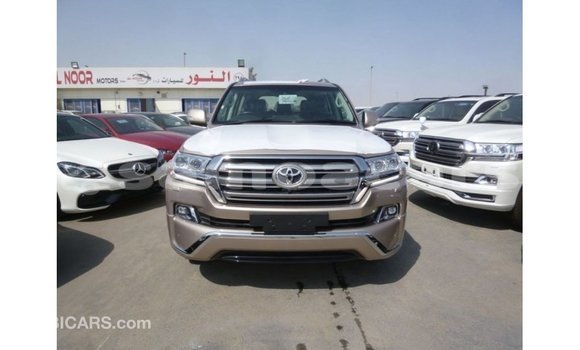 Buy Import Toyota Land Cruiser Other Car in Import - Dubai in A'ana Buy Import Toyota Land Cruiser Other Car in Import - Dubai in A'ana