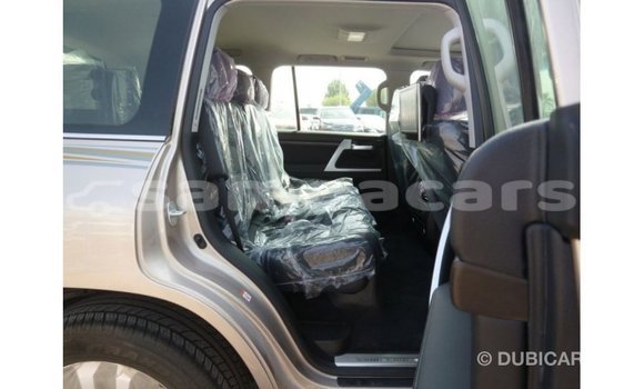 Buy Import Toyota Land Cruiser Other Car in Import - Dubai in A'ana Buy Import Toyota Land Cruiser Other Car in Import - Dubai in A'ana