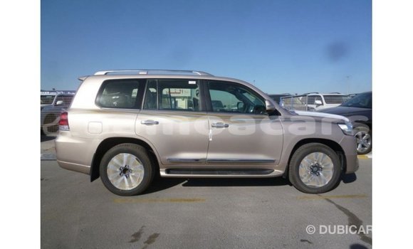 Buy Import Toyota Land Cruiser Other Car in Import - Dubai in A'ana Buy Import Toyota Land Cruiser Other Car in Import - Dubai in A'ana