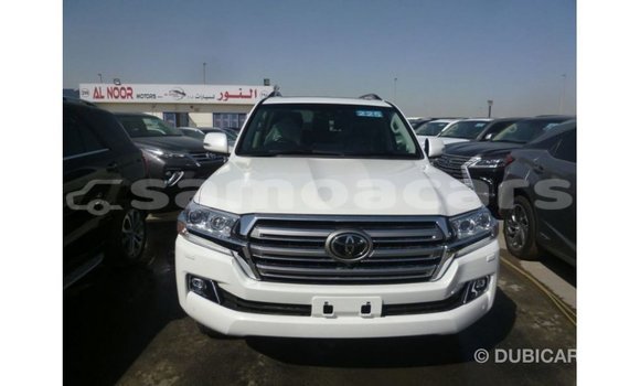 Buy Import Toyota Land Cruiser White Car in Import - Dubai in A'ana Buy Import Toyota Land Cruiser White Car in Import - Dubai in A'ana