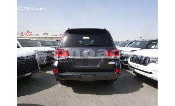 Buy Import Toyota Land Cruiser Other Car in Import - Dubai in A'ana Buy Import Toyota Land Cruiser Other Car in Import - Dubai in A'ana