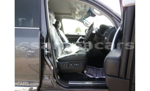 Buy Import Toyota Land Cruiser Other Car in Import - Dubai in A'ana Buy Import Toyota Land Cruiser Other Car in Import - Dubai in A'ana