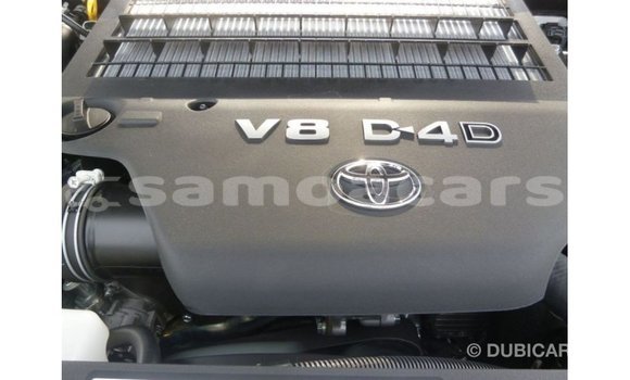 Buy Import Toyota Land Cruiser Blue Car in Import - Dubai in A'ana Buy Import Toyota Land Cruiser Blue Car in Import - Dubai in A'ana