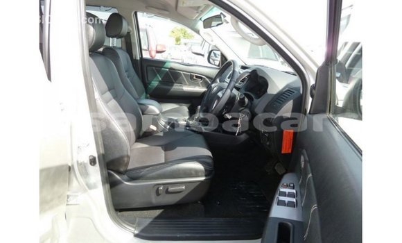 Buy Import Toyota Hilux Other Car in Import - Dubai in A'ana Buy Import Toyota Hilux Other Car in Import - Dubai in A'ana