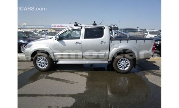 Buy Import Toyota Hilux Other Car in Import - Dubai in A'ana Buy Import Toyota Hilux Other Car in Import - Dubai in A'ana