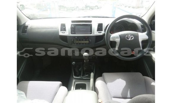 Buy Import Toyota Hilux White Car in Import - Dubai in A'ana Buy Import Toyota Hilux White Car in Import - Dubai in A'ana
