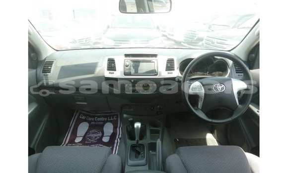 Buy Import Toyota Hilux Blue Car in Import - Dubai in A'ana Buy Import Toyota Hilux Blue Car in Import - Dubai in A'ana
