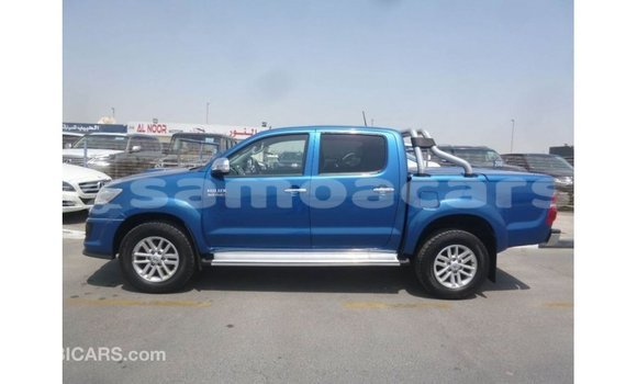 Buy Import Toyota Hilux Blue Car in Import - Dubai in A'ana Buy Import Toyota Hilux Blue Car in Import - Dubai in A'ana