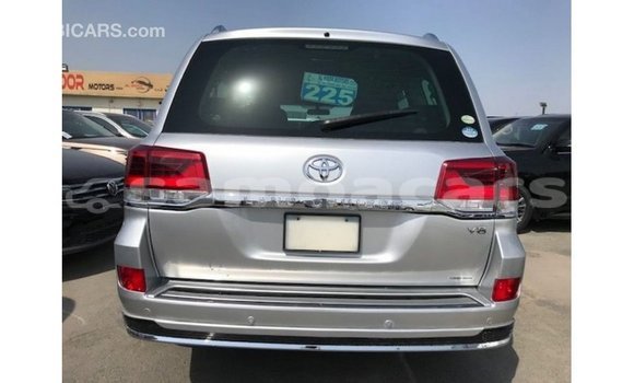 Buy Import Toyota Land Cruiser Other Car in Import - Dubai in A'ana Buy Import Toyota Land Cruiser Other Car in Import - Dubai in A'ana