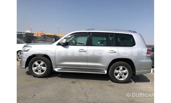 Buy Import Toyota Land Cruiser Other Car in Import - Dubai in A'ana Buy Import Toyota Land Cruiser Other Car in Import - Dubai in A'ana