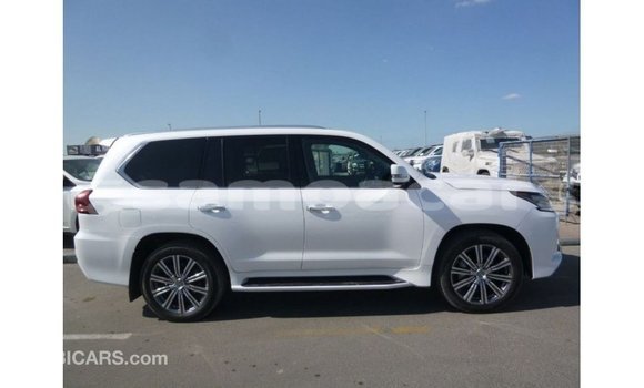 Buy Import Lexus LX White Car in Import - Dubai in A'ana Buy Import Lexus LX White Car in Import - Dubai in A'ana