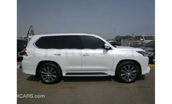 Buy Import Lexus LX White Car in Import - Dubai in A'ana Buy Import Lexus LX White Car in Import - Dubai in A'ana