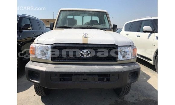Buy Import Toyota Land Cruiser Beige Car in Import - Dubai in A'ana Buy Import Toyota Land Cruiser Beige Car in Import - Dubai in A'ana