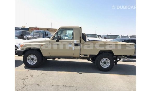 Buy Import Toyota Land Cruiser Beige Car in Import - Dubai in A'ana Buy Import Toyota Land Cruiser Beige Car in Import - Dubai in A'ana