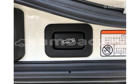 Buy Import Toyota Land Cruiser White Car in Import - Dubai in A'ana Buy Import Toyota Land Cruiser White Car in Import - Dubai in A'ana