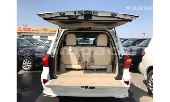 Buy Import Toyota Land Cruiser White Car in Import - Dubai in A'ana Buy Import Toyota Land Cruiser White Car in Import - Dubai in A'ana