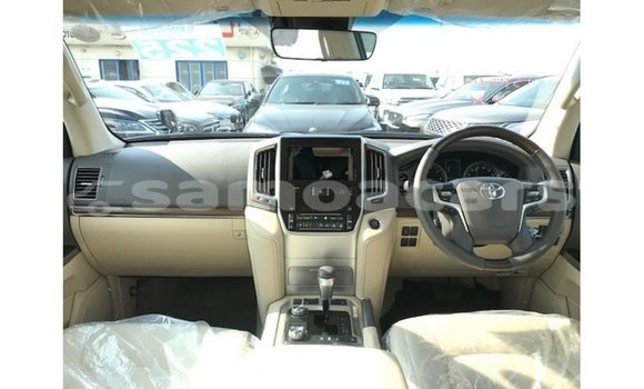 Buy Import Toyota Land Cruiser Black Car in Import - Dubai in A'ana Buy Import Toyota Land Cruiser Black Car in Import - Dubai in A'ana
