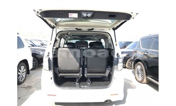 Buy Import Toyota Vellfire White Car in Import - Dubai in A'ana Buy Import Toyota Vellfire White Car in Import - Dubai in A'ana