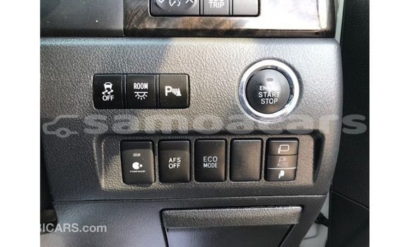 Buy Import Toyota Vellfire White Car in Import - Dubai in A'ana Buy Import Toyota Vellfire White Car in Import - Dubai in A'ana