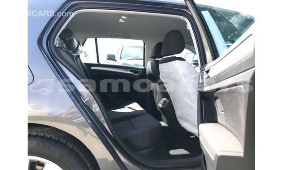 Acheter Import Voiture Volkswagen Golf Autre à Import - Dubai, A'ana Acheter Import Voiture Volkswagen Golf Autre à Import - Dubai, A'ana