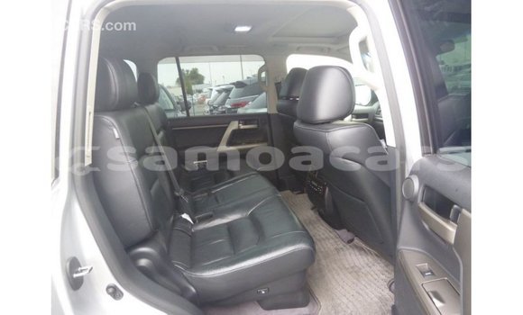 Buy Import Toyota Land Cruiser Other Car in Import - Dubai in A'ana Buy Import Toyota Land Cruiser Other Car in Import - Dubai in A'ana