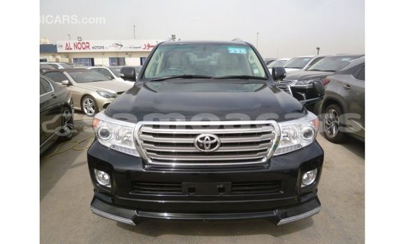 Buy Import Toyota Land Cruiser Black Car in Import - Dubai in A'ana Buy Import Toyota Land Cruiser Black Car in Import - Dubai in A'ana