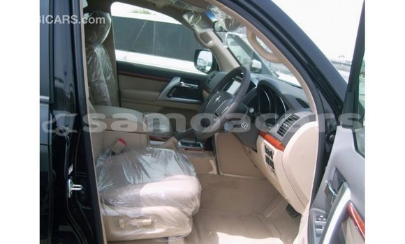 Buy Import Toyota Land Cruiser Black Car in Import - Dubai in A'ana Buy Import Toyota Land Cruiser Black Car in Import - Dubai in A'ana