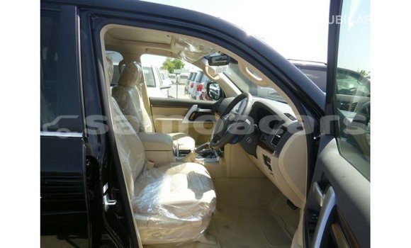 Buy Import Toyota Land Cruiser Black Car in Import - Dubai in A'ana Buy Import Toyota Land Cruiser Black Car in Import - Dubai in A'ana