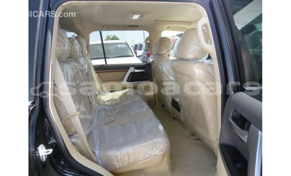 Buy Import Toyota Land Cruiser Black Car in Import - Dubai in A'ana Buy Import Toyota Land Cruiser Black Car in Import - Dubai in A'ana