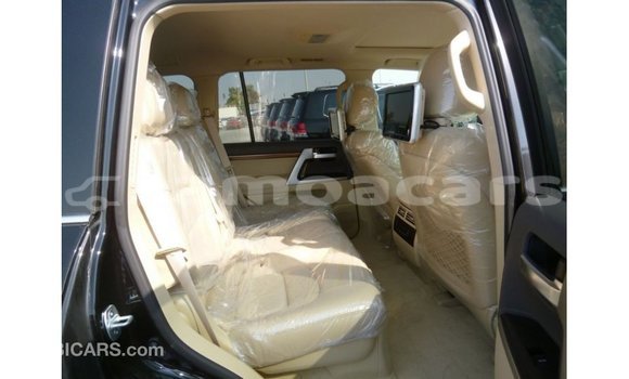 Buy Import Toyota Land Cruiser Black Car in Import - Dubai in A'ana Buy Import Toyota Land Cruiser Black Car in Import - Dubai in A'ana