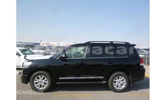 Buy Import Toyota Land Cruiser Black Car in Import - Dubai in A'ana Buy Import Toyota Land Cruiser Black Car in Import - Dubai in A'ana
