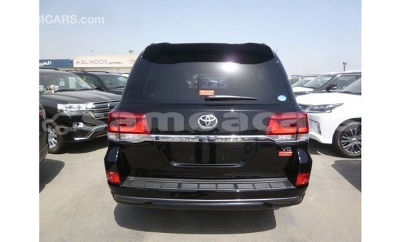 Buy Import Toyota Land Cruiser Black Car in Import - Dubai in A'ana Buy Import Toyota Land Cruiser Black Car in Import - Dubai in A'ana