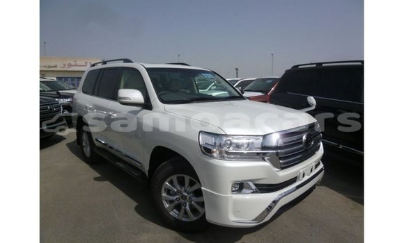 Buy Import Toyota Land Cruiser White Car in Import - Dubai in A'ana Buy Import Toyota Land Cruiser White Car in Import - Dubai in A'ana