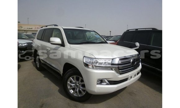 Buy Import Toyota Land Cruiser White Car in Import - Dubai in A'ana Buy Import Toyota Land Cruiser White Car in Import - Dubai in A'ana